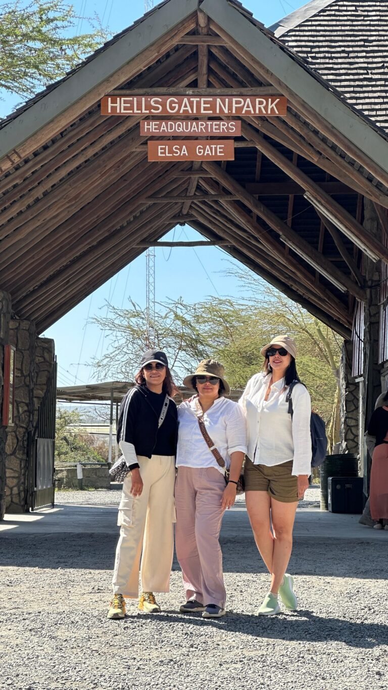 Safari Lab guests at Hell's Gate National Park