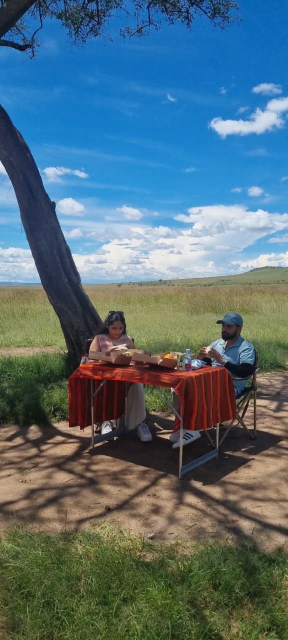 Safari Lab guests during their Kenya honeymoon