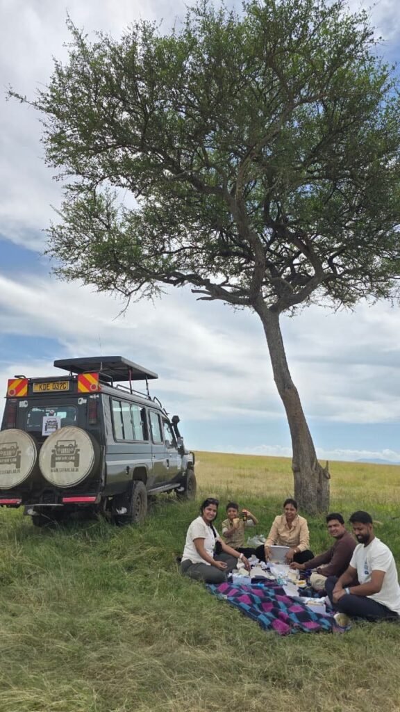 Safari Lab guests enjoying lunch in the bush at Masai Mara