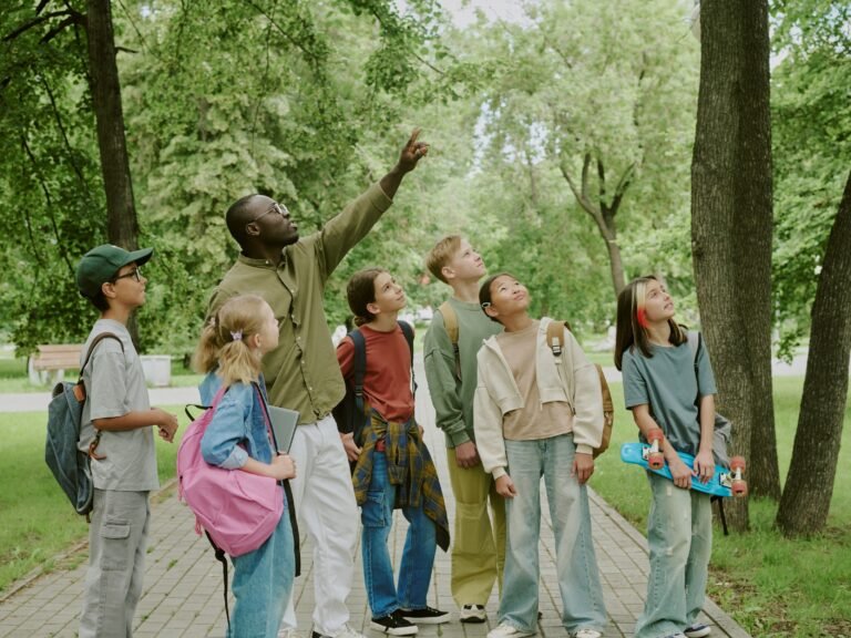 Students on a Safari Lab educational wildlife tour